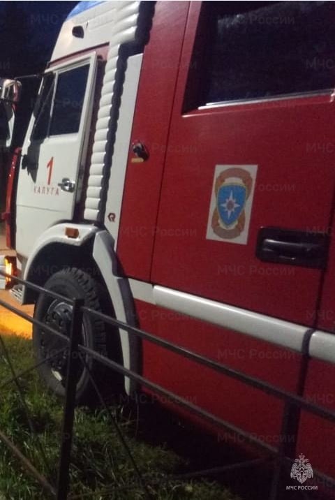 Спасатели МЧС принимали участие в ликвидации ДТП в Ферзиковском районе, с. Авчурино, ул. Центральная