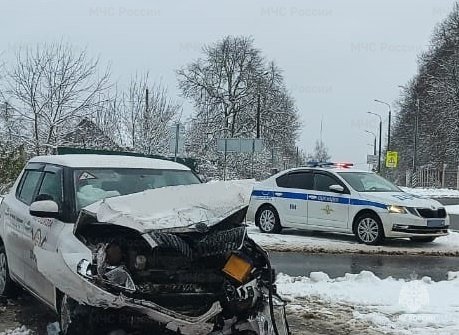 Спасатели МЧС принимали участие в ликвидации ДТП в Ферзиковском районе, с. Ферзиково